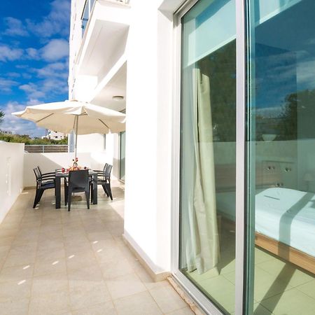 Calypso - Coralli Beachfront Apartment Protaras Buitenkant foto