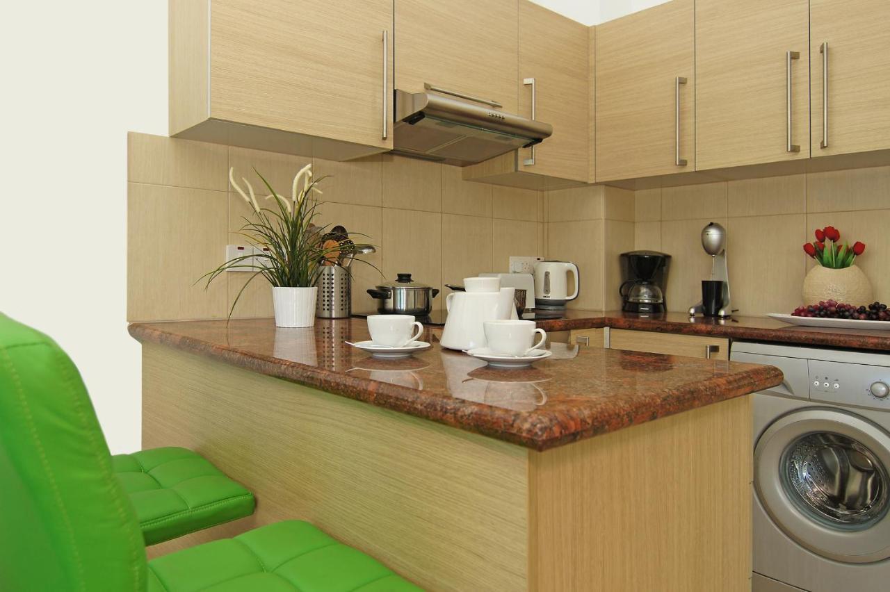 Calypso - Coralli Beachfront Apartment Protaras Buitenkant foto