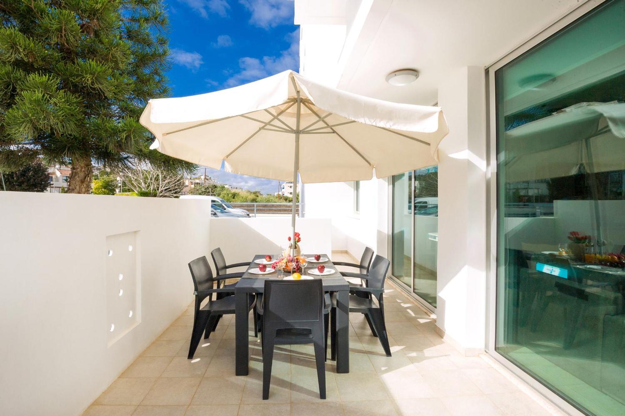 Calypso - Coralli Beachfront Apartment Protaras Buitenkant foto