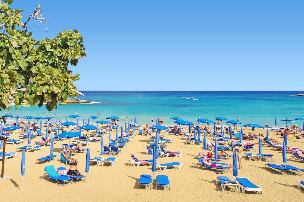 Calypso - Coralli Beachfront Apartment Protaras Buitenkant foto